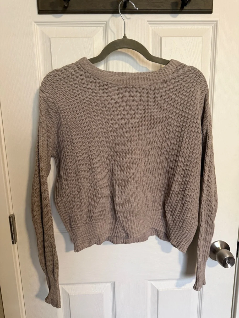 Urban Outfitters Cropped Knit Sweater Size S Beige Taupe Chunky Cozy - Picture 2 of 5